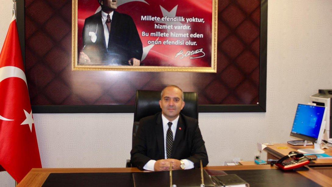 İlçe Milli Eğitim Müdürü Dr. Erdoğan AKYÜZ´ün 19 Mayıs Gençlik ve Spor Bayramı Mesajı